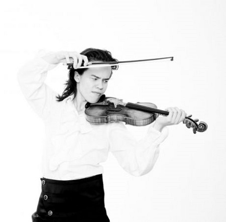 Roman Kim, Violin